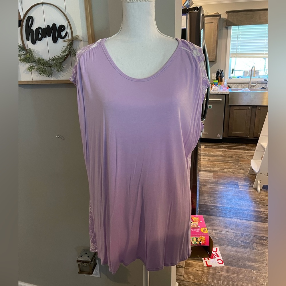Gaiam high-low blouse